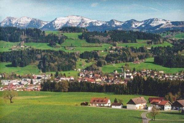 Blick aus Westen auf Weiler