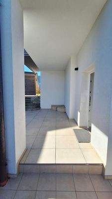 überdachte Terrasse