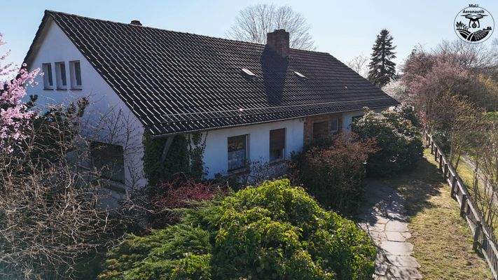 Eingang mit Haustürbereich