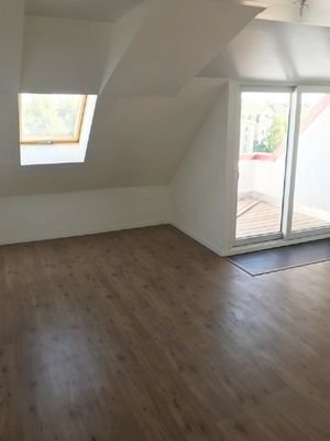 DG-r, Wohnzimmer