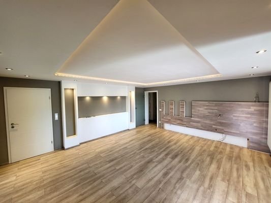 Großzügiges Wohnzimmer
