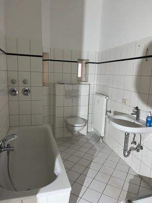 Badezimmer vor der Vermietung