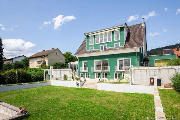 Gartenaussicht vom Pavillon