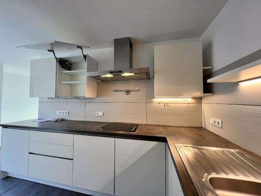 zeitlose Einbauküche