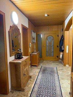 Hauseingangstüre im 1. OG