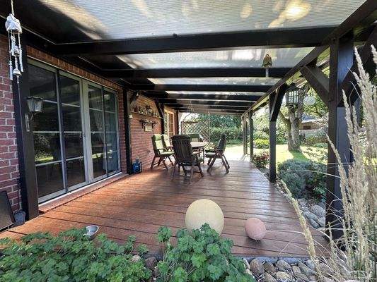 überdachte Terrasse