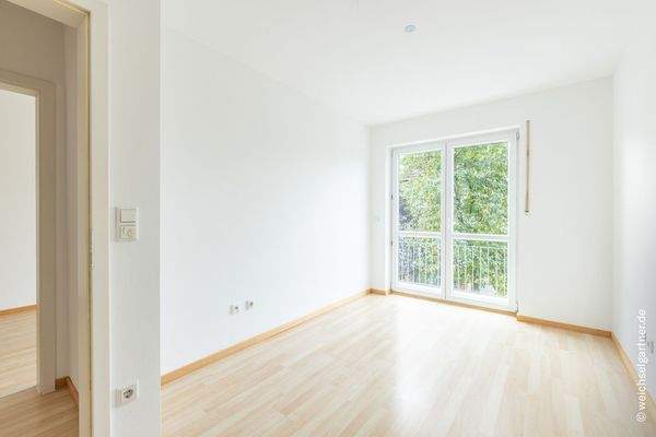 Kinderzimmer mit Balkonzugang