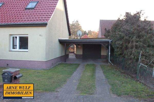 Carport und Garage