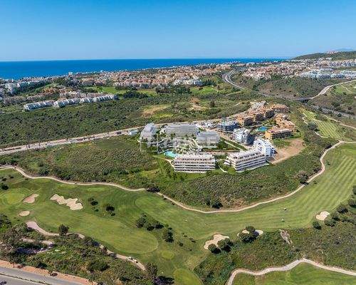 Energy-Efficient Homes with Golf Views in Mijas