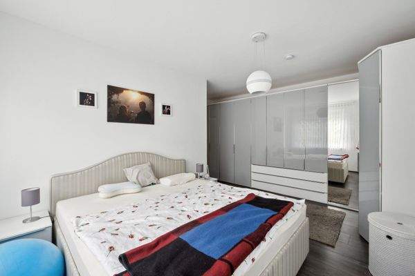 backbone_561414-B_052_WEB