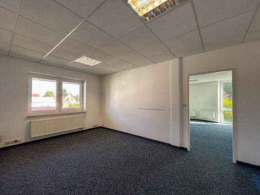 1Sachbearbeiterbüro (3)