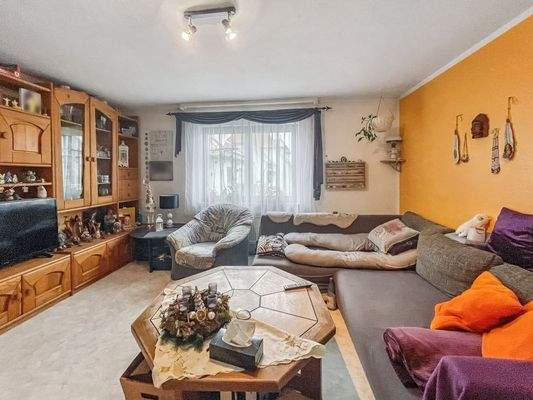 Wohnzimmer Obergeschosswohnung Josef-Weber-Str.