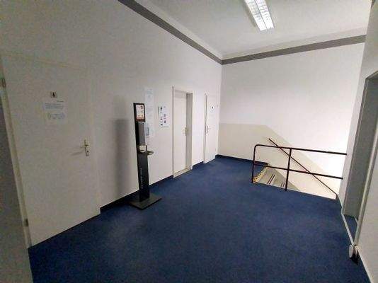 Flur Teeküche &amp; Sanitär