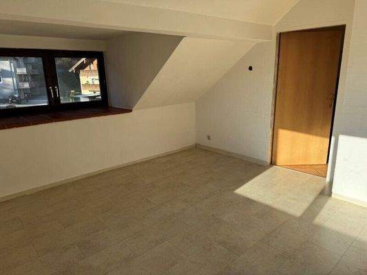 Vorraum - Geräumiges 3 Zimmer Appartement im Dachgeschoss mit PKW-Stellplatz Miete Grödig Salzburg