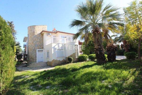 Detached Furnished Villa in a Popular Location in Belek Antalya