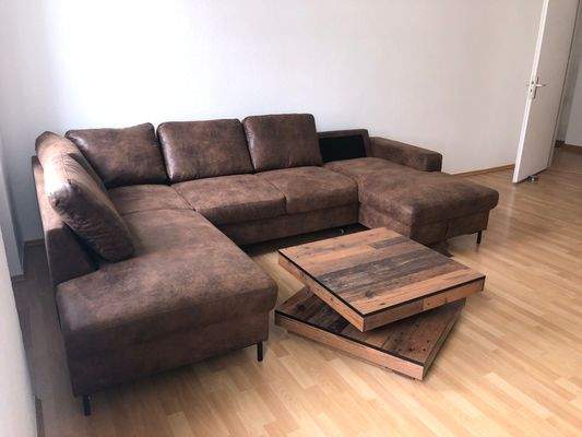 Zimmer1_Couch.JPG