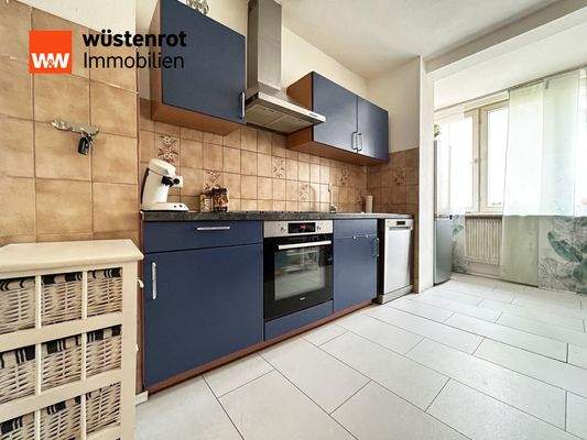 1. OG - die praktische Küche mit viel Arbeitsflächen und Stauraum