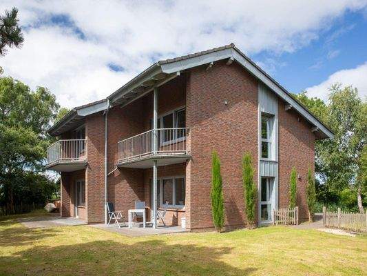 Mehrfamilienhaus (zusätzl. Kaufoption)