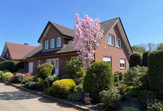 Vorderansicht des Hauses