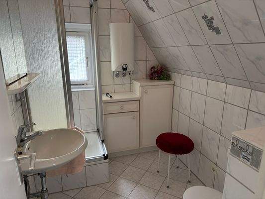 Duschbad OG Vorderhaus