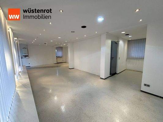 Gewerbeeinheit, Nebenraum (Küche_Lager) und WC