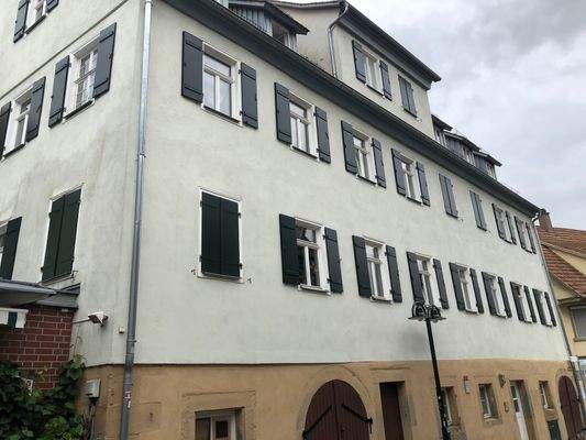 Hausansicht Seite von rechts.jpg