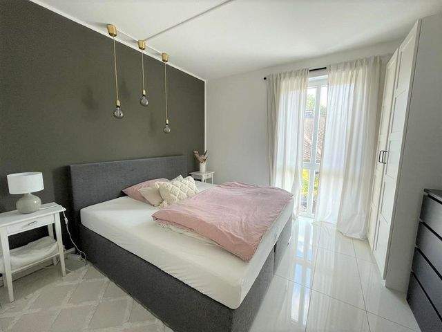 Lingen City: 3-Zi. Whg., ca. 95 m² im 1.OG, EBK, Stellplatz, Badewanne und großem West-Balkon zum 01.10.2026 - Foto 3
