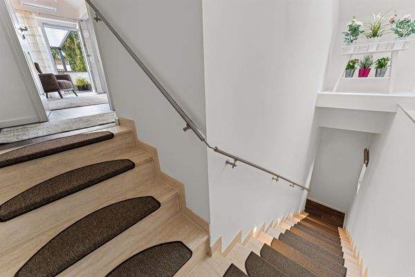 Treppe zum OG (Wohnung 1)