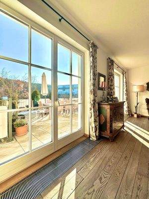 Bodentiefe Fensterfront