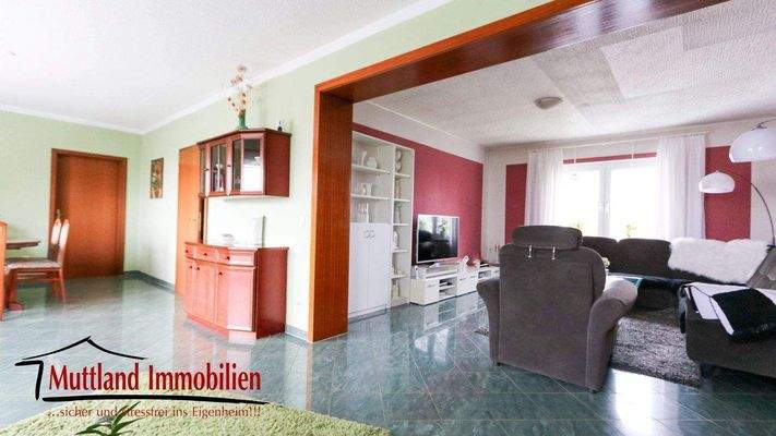 Wohn-/Esszimmer unten