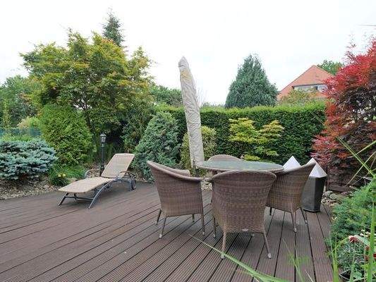 eigene Terrasse im Garten