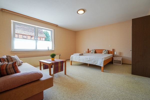 OG Schlafzimmer 1