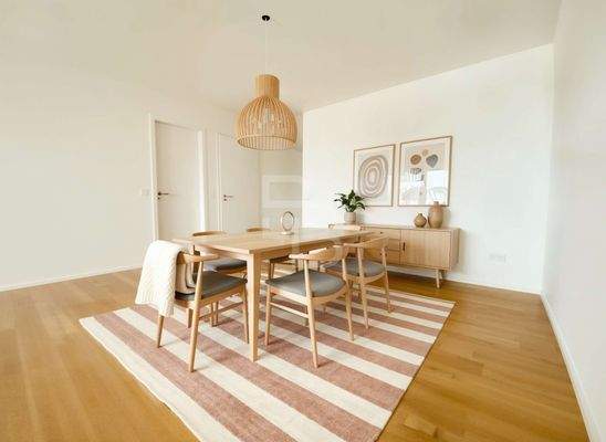 Esszimmer - (KI generiert)