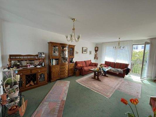 Grosses Wohnzimmer.jpg