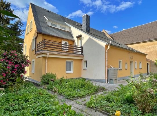 Haus Südseite mit Balkon