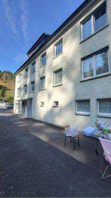 Hinteransicht des Wohnhauses