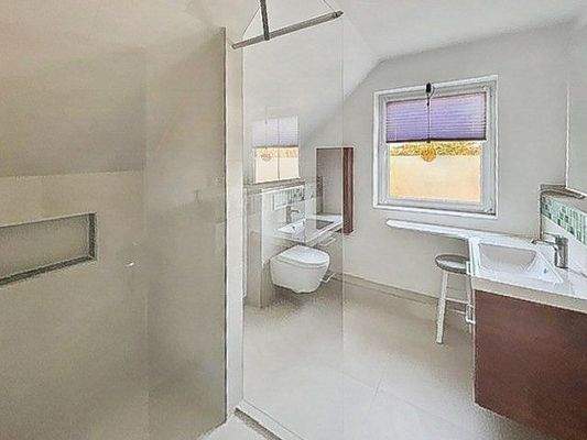 Badezimmer Dachgeschoss