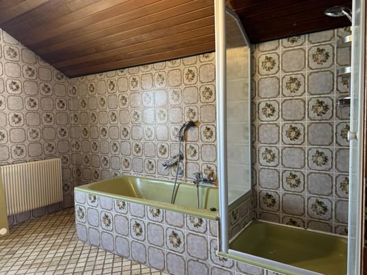 Badezimmer DG