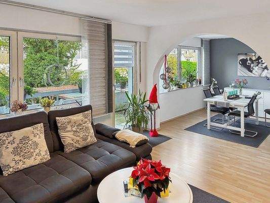 Wohn- und Essbereich EG