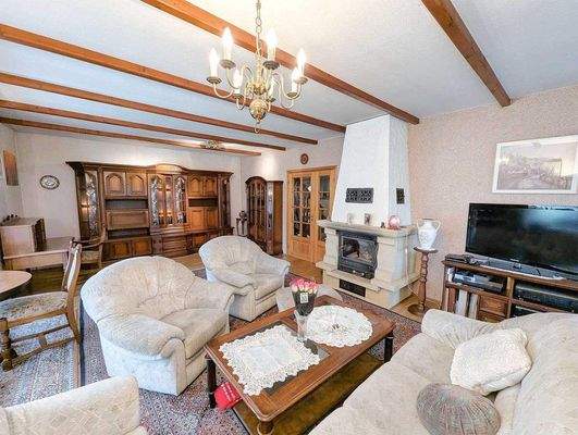 makellos 10 EFH Neu Broderstorf - Wohnzimmer .jpg