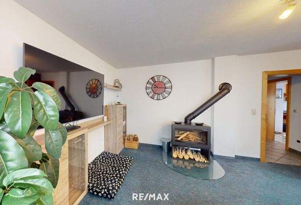 Haus - Fließ - Wohnzimmer-1-OG