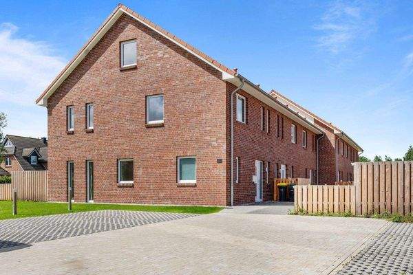 Zuweg zu den Häusern