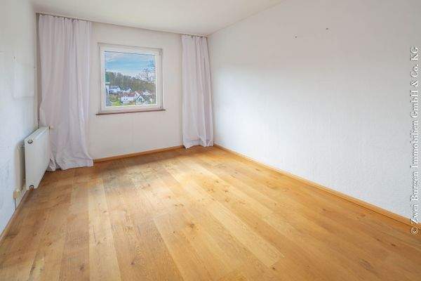 Zimmer 2 obere Wohnebene