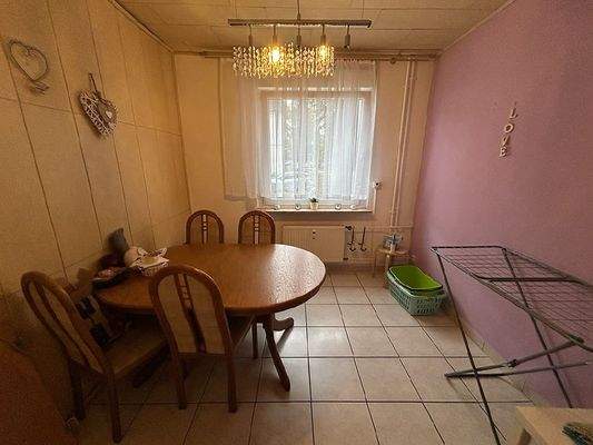 Esszimmer/Kinderzimmer/Büro