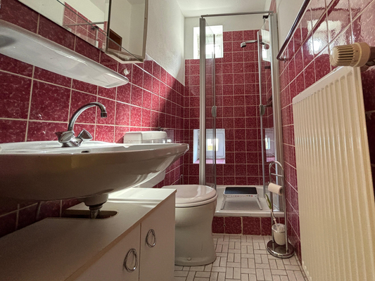 Bad Einliegerwohnung