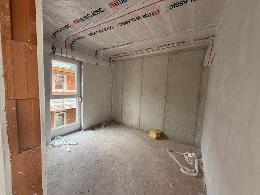 20250902_095429426_iOS