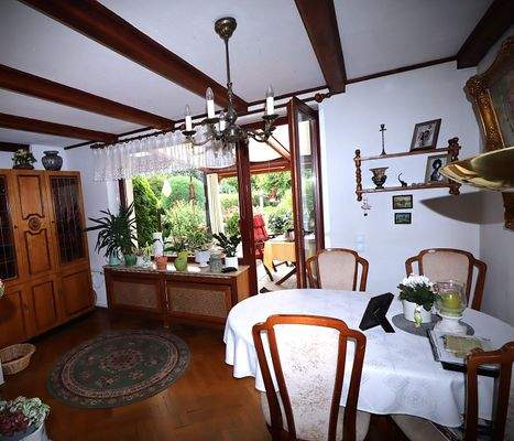 Essecke mit Blick zur Terrasse.JPG