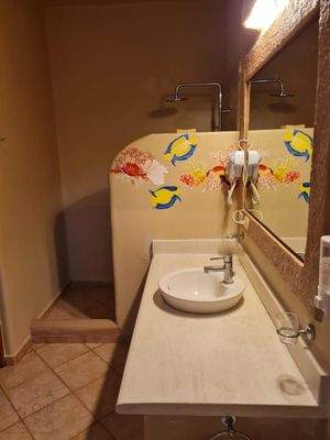 407581634_326218886834322_2836408941883512854_n