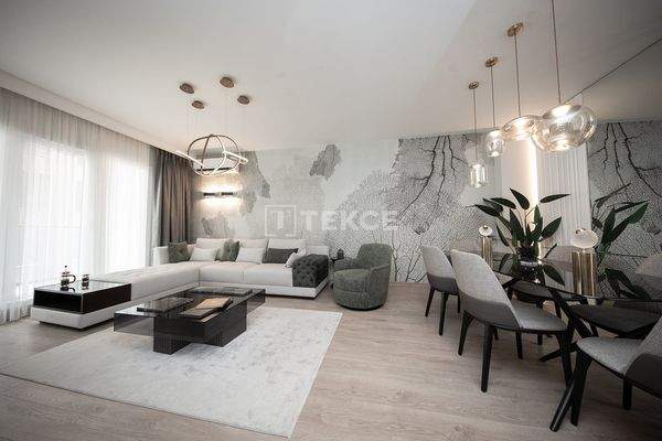 Apartments in Complex Close to Transportation in İstanbul Zeytinburnu