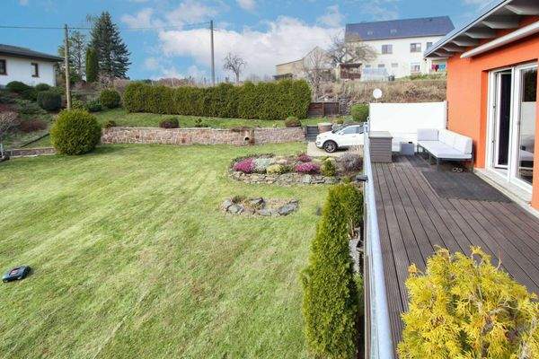 Ausblick vom Balkon in den Garten(1)